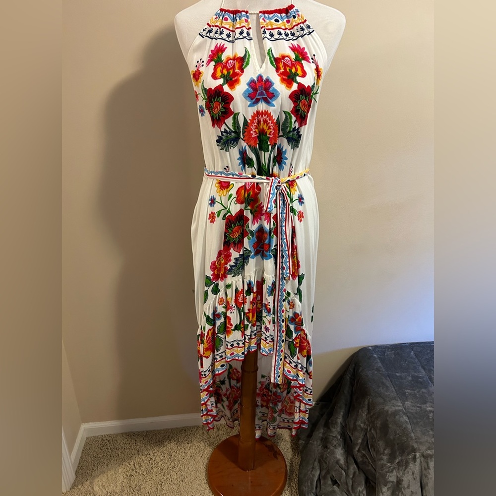 Gorgeous summer halter dress
